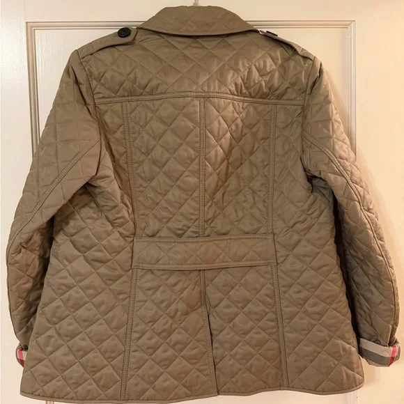 Burberry Beige Quilted Jacket with Check Lining - Picture 5 of 9